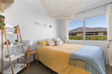 Photo of property in 16 Reel Road, Athenree, Waihi Beach, 3611