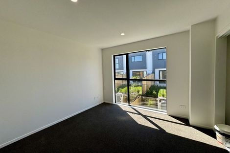 Photo of property in 8 Raupeti Lane, Henderson, 0612