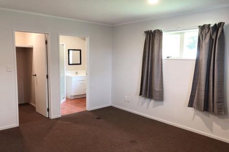 Photo of property in 36 Liddesdale Place, Papakura, 2110