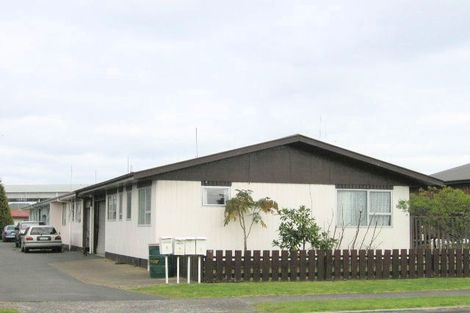 Photo of property in 1/18 Links Avenue, Mount Maunganui, 3116