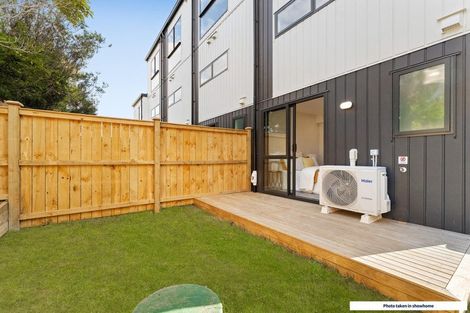Photo of property in 5/18 Hetherington Road, Ranui, Auckland, 0612