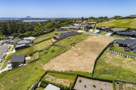 Photo of property in 27 Moira Close, Welcome Bay, Tauranga, 3175