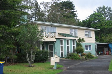 Photo of property in 32 Dolbear Street, Titirangi, Auckland, 0604