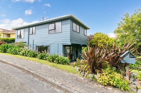Photo of property in 21 Admiralty Street, Crofton Downs, Wellington, 6035