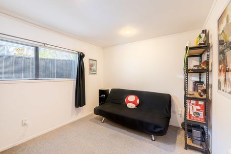 Photo of property in 2 Daffodil Street, Titirangi, Auckland, 0604