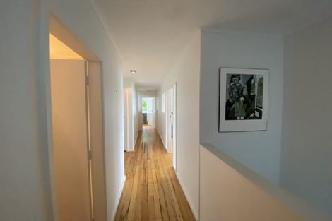 Photo of property in 54 Fortification Road, Karaka Bays, Wellington, 6022