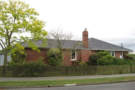 Photo of property in 8 Greendale Avenue, Avonhead, Christchurch, 8042