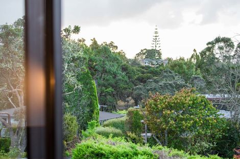 Photo of property in 2 Daffodil Street, Titirangi, Auckland, 0604