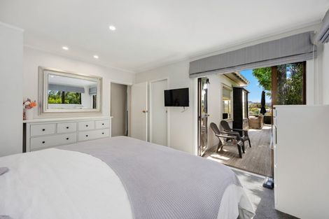 Photo of property in 12 Braemar Road, Rothesay Bay, Auckland, 0630