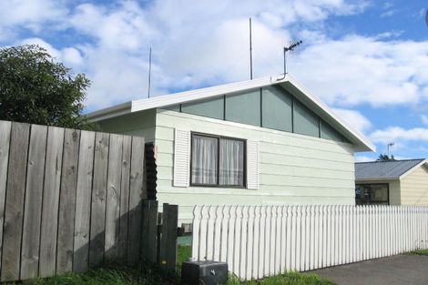 Photo of property in 12-14 Milson Line, Roslyn, Palmerston North, 4414