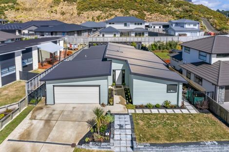 Photo of property in 6 Schooner Drive, Whitby, Porirua, 5024