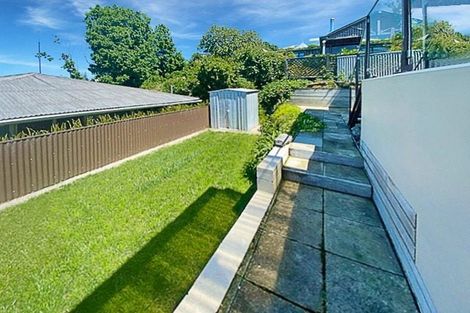 Photo of property in 1 Kelsall Street, Hospital Hill, Napier, 4110