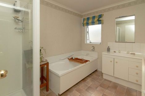 Photo of property in 4a/3 Lee Road, Taradale, Napier, 4112