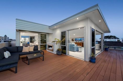 Photo of property in 11 The Mall, Mount Maunganui, 3116
