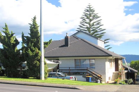 Photo of property in 196 Great North Road, Glendene, Auckland, 0612