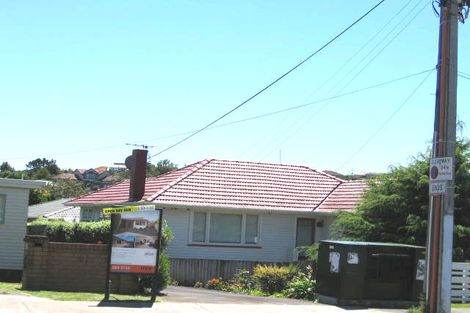 Photo of property in 2/39 Shakespeare Road, Milford, Auckland, 0620