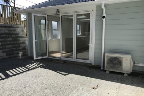 Photo of property in 16a Florence Street, Newtown, Wellington, 6021