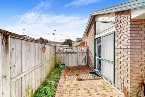 Photo of property in Miramar Villas, 6u7 Brussels Street, Miramar, Wellington, 6022