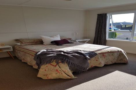 Photo of property in 150 Queen Street, Westport, 7825