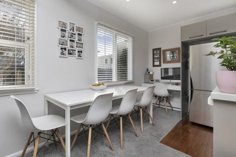 Photo of property in 622 East Coast Road, Pinehill, Auckland, 0630