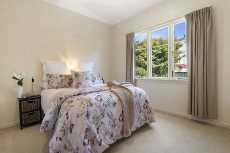 Photo of property in 1/26 Queens Parade, Devonport, Auckland, 0624
