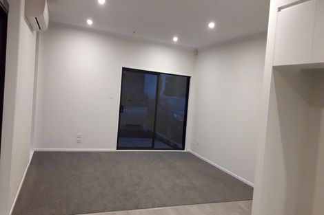 Photo of property in 2 Liquidambar Drive, Hobsonville, Auckland, 0616