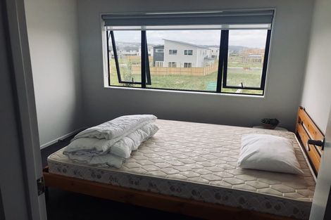 Photo of property in 4 Kearns Drive, Hobsonville, Auckland, 0616