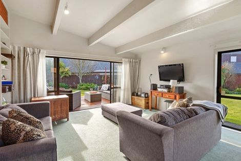 Photo of property in 25 Mendip Place, Casebrook, Christchurch, 8051