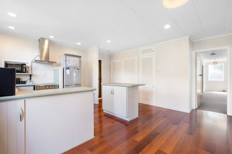 Photo of property in 11 Fordham Street, Beach Haven, Auckland, 0626