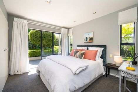 Photo of property in 11 Woodford Heights, Havelock North, 4130