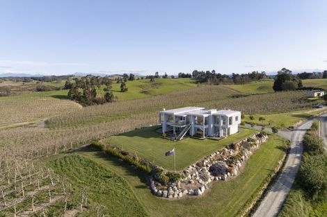 Photo of property in 28 Lindup Road, Lower Moutere, Upper Moutere, 7175