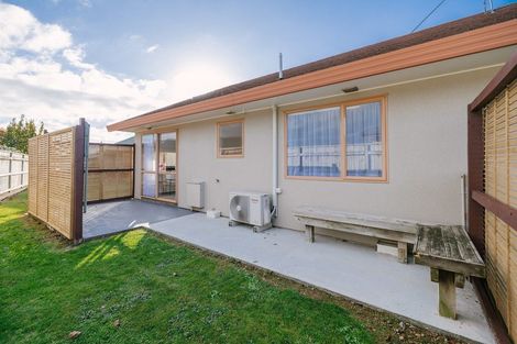 Photo of property in 6 Foxtail Fern, Kelvin Grove, Palmerston North, 4414