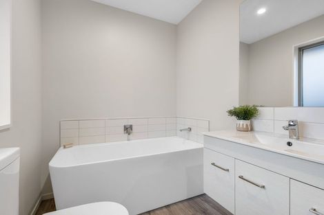 Photo of property in 66 Stationmasters Way, Prebbleton, 7604