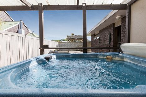 Photo of property in 25 Moyne Avenue, Milson, Palmerston North, 4414