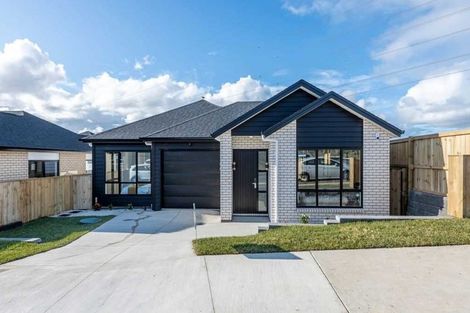 Photo of property in 60 Cooladawson Drive, Flat Bush, Auckland, 2019