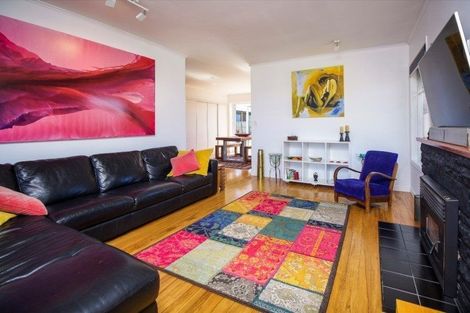 Photo of property in 12 Maui Street, New Lynn, Auckland, 0600