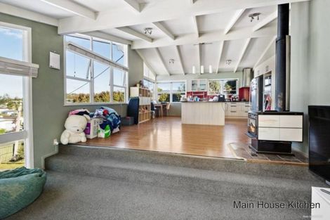 Photo of property in 50 Hogans Road, Glenfield, Auckland, 0629