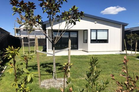 Photo of property in 4 Rahui Street, Strathmore Park, Wellington, 6022