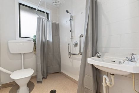 Photo of property in 4/225 Edgeware Road, Edgeware, Christchurch, 8013