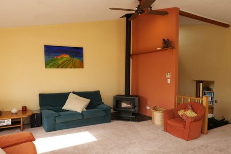 Photo of property in 24 Martin Road, Paraparaumu Beach, Paraparaumu, 5032