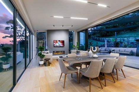 Photo of property in 351 Upper Harbour Drive, Greenhithe, Auckland, 0632