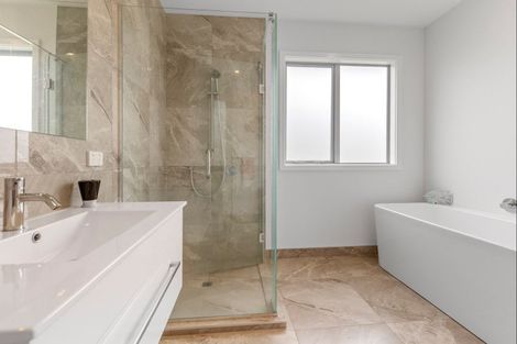 Photo of property in 5 Oak Place, Levin, 5510
