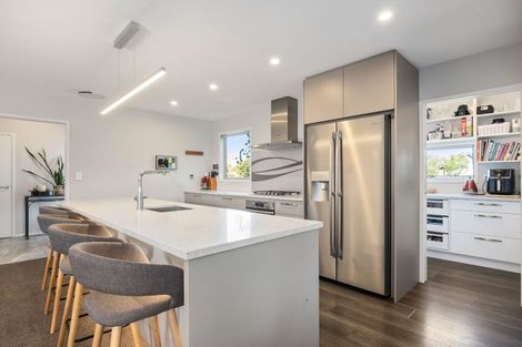 Photo of property in 8 Whincops Road, Halswell, Christchurch, 8025