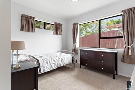 Photo of property in 2/54 Nikau Street, New Lynn, Auckland, 0600