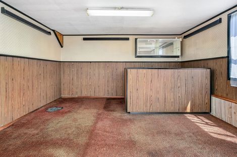 Photo of property in 87a Edmonton Road, Henderson, Auckland, 0612