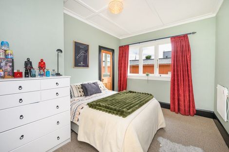 Photo of property in 30 Rangitane Street, Palmerston North, 4414