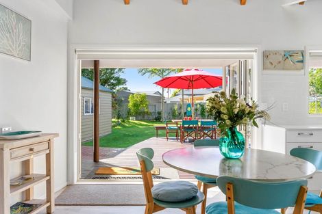 Photo of property in 127 Mckellar Place, Whangamata, 3620