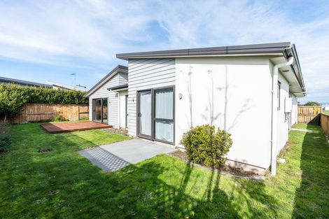 Photo of property in 15 Chadwick Place, Rototuna North, Hamilton, 3210