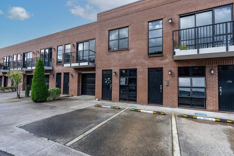 Photo of property in 104/4 Village Quarter Lane, Frankton, Hamilton, 3204