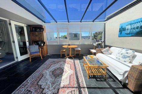 Photo of property in Highwic, 15/32u Hobson Street, Thorndon, Wellington, 6011